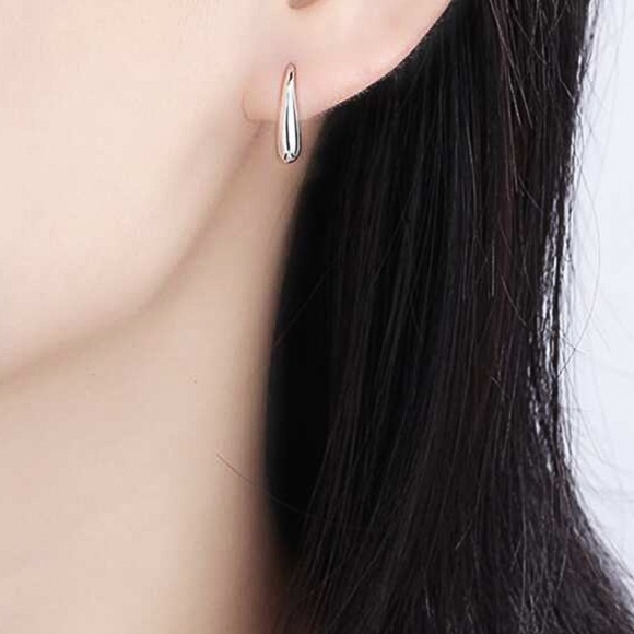 925 Sterling Stamped Silver One Piece Water Drop Earrings - Picture 3 of 6